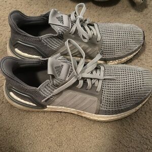 Adidas Ultra Boost 19